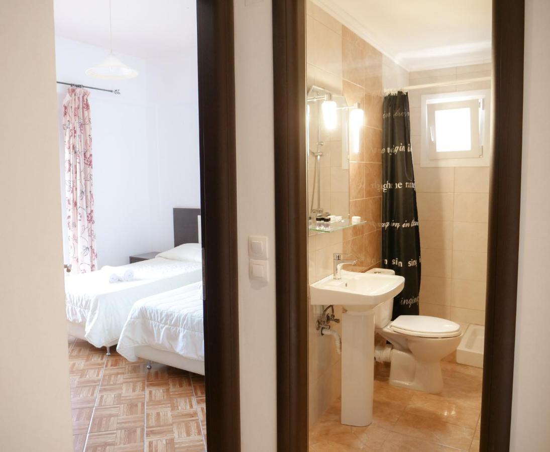 Zeus Throne Family Ap. Aparthotel *